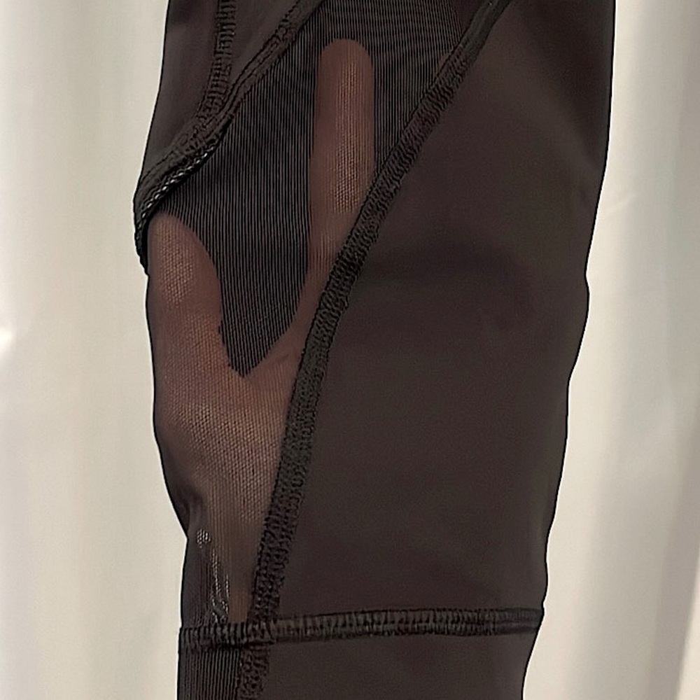 Lululemon Compression Running Capris - image 8